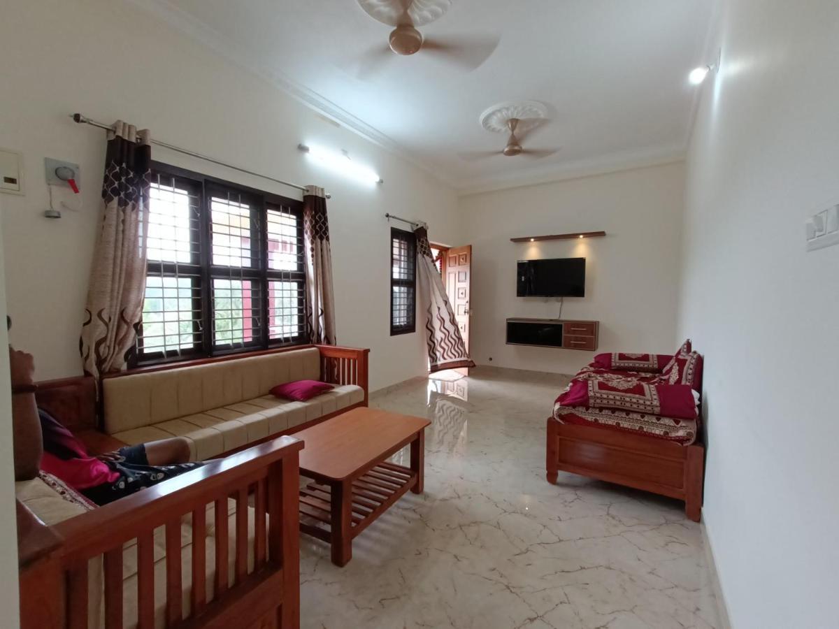 Nisarga Homestay, Dharmasthala Dharmastala Exterior foto
