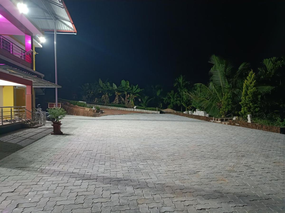 Nisarga Homestay, Dharmasthala Dharmastala Exterior foto